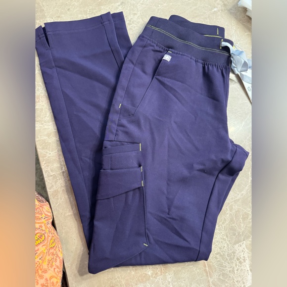 Figs Scrub Pants Small Purple Jam Soeng size XXS - Picture 9 of 12